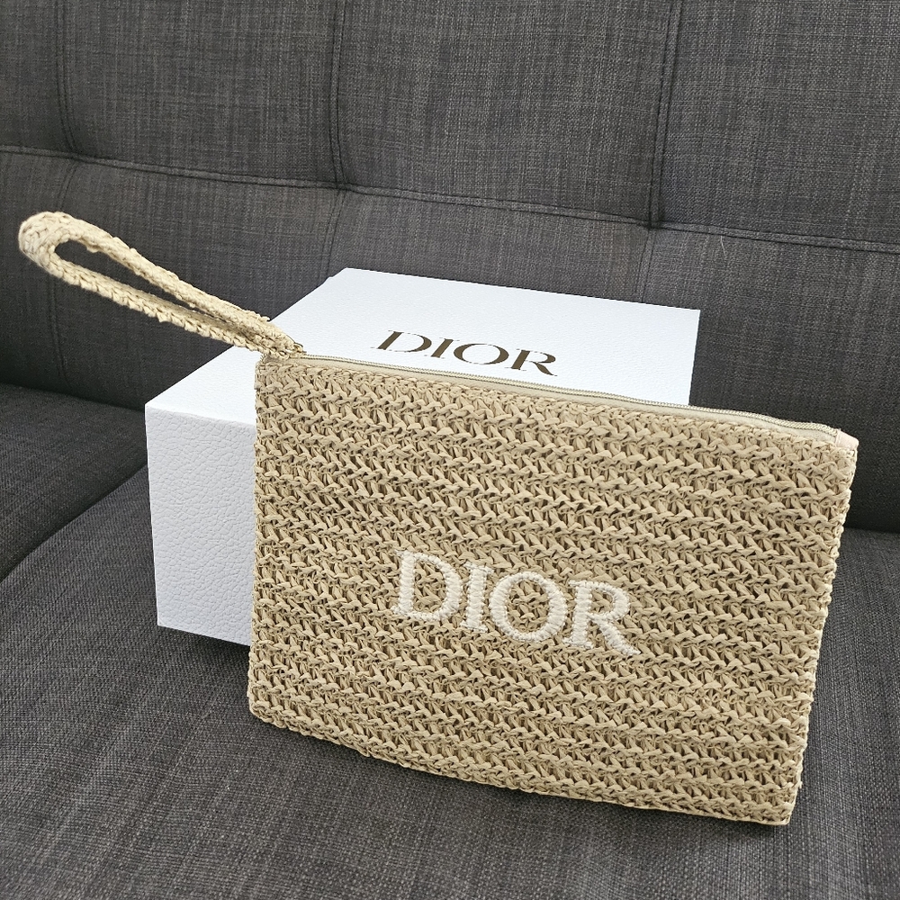 Brand new authentic Dior raffia wicker clutch with wrislet from Dior Beauty - Picture 11 of 14